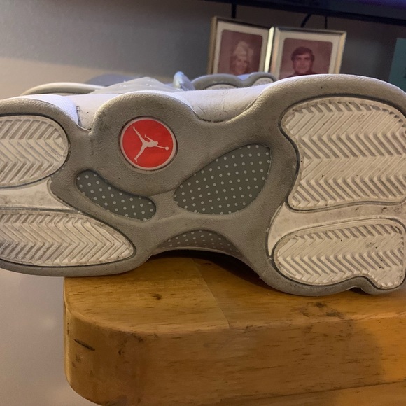 Men’s Jordans 8 1/2 - Picture 3 of 4